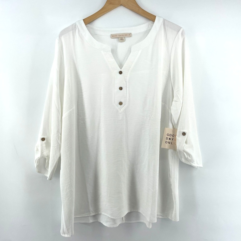 Women Top Plus 2X White Henley Lightweight Beach Coastal Neutral Capsule Minimal